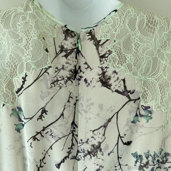 BCBGMaxazria  Gwyneth Floral Dress‎ Nature light Mint Lace - Picture 4 of 9